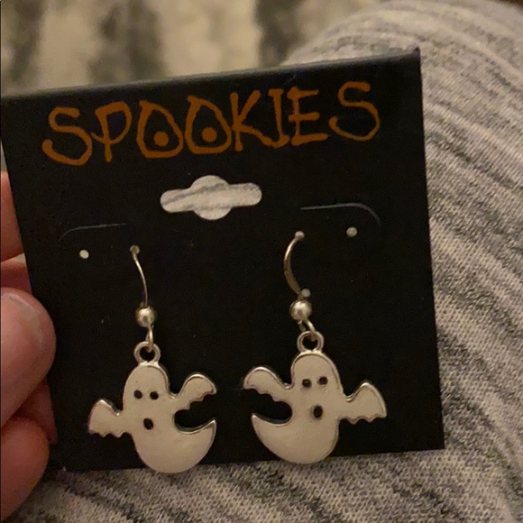 Spooky ghost earrings for Halloween - Picture 1 of 1